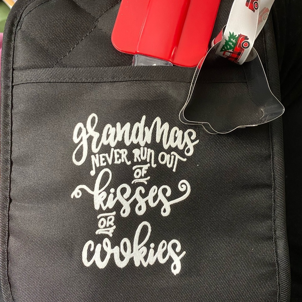 Brand new and just designed vinyl sayings on oven mitt